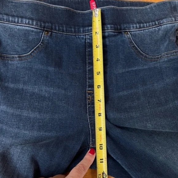 Spanx Distressed Skinny Jeggings Pull On Jeans Tummy Control Pockets, Size M - Picture 6 of 10